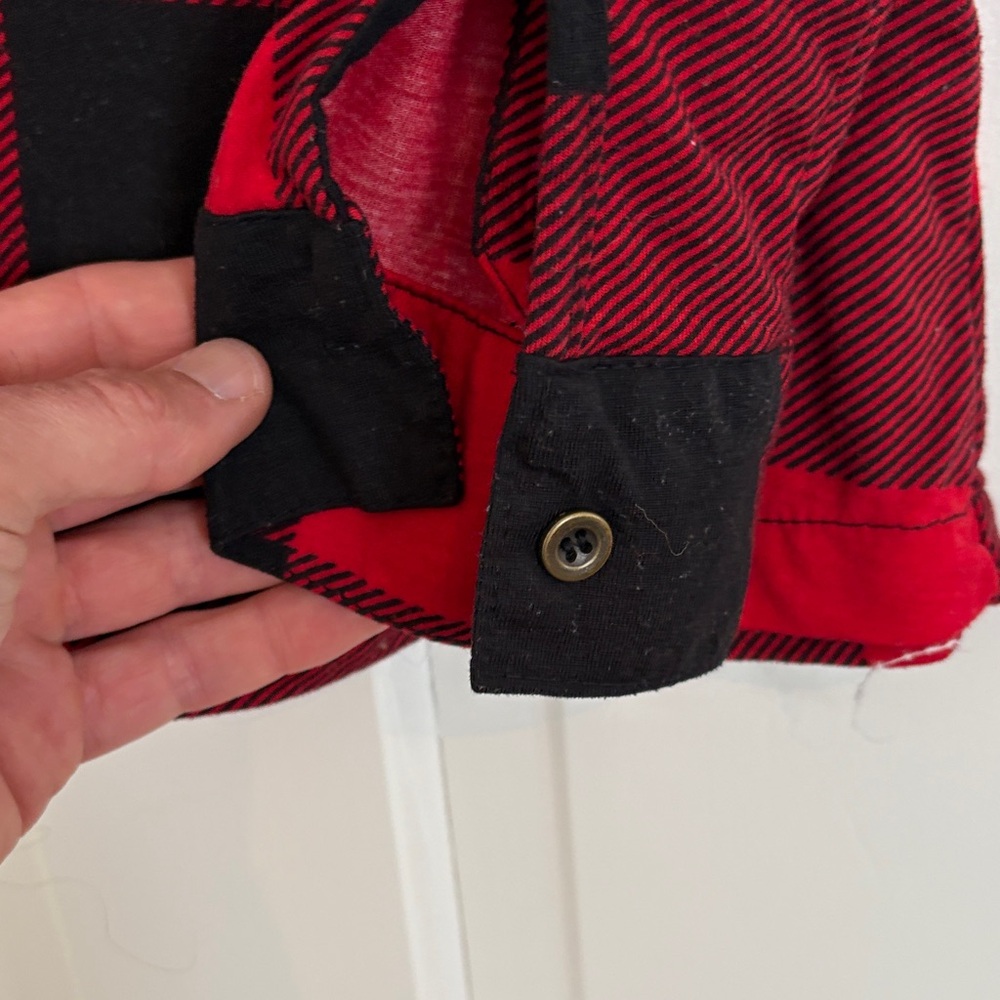 New York Laundry women’s  Black and Red‎ Checkered Shirt - Picture 4 of 5